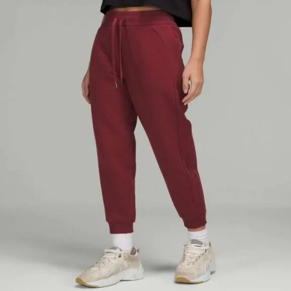 Lululemon Scuba Hi Rise Jogger (sz 4)